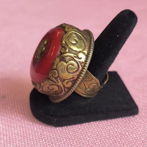 Vintage Red LABRADORITE GEMSTONE TIBETAN  DESIGN Adjustable - Picture 2 of 6